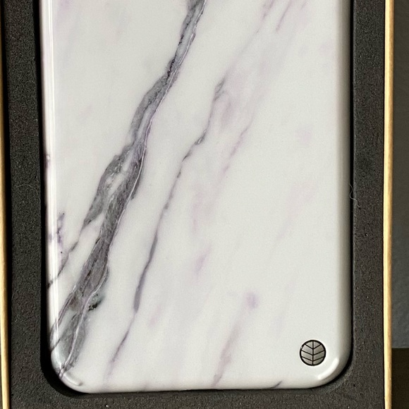 Akna White/Purple Marble Phone Case iPhone 7+/8+ - Picture 5 of 5